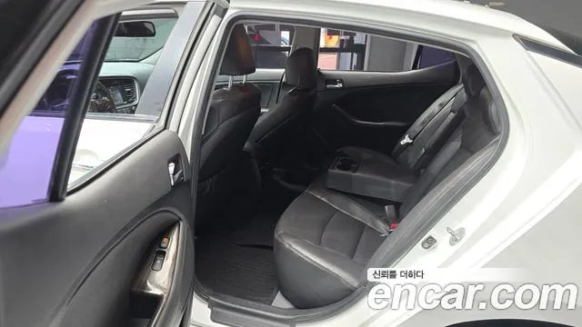 Kia K5 2013 thumb 12