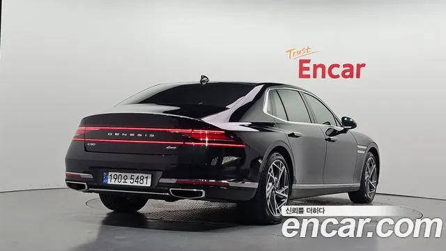 Genesis G90 2022 thumb 2