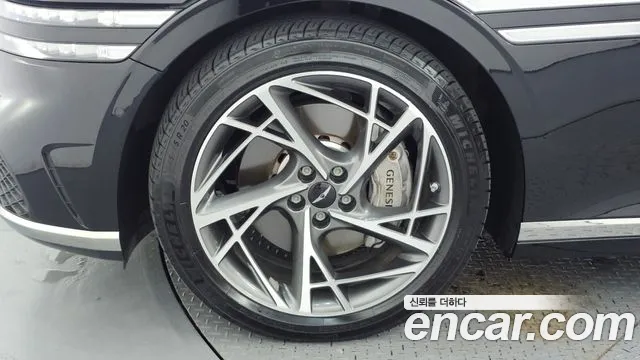 Genesis G90 2022 thumb 5