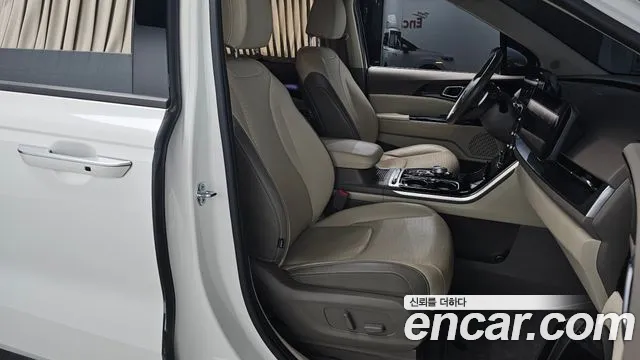 Kia Carnival 2022 thumb 10