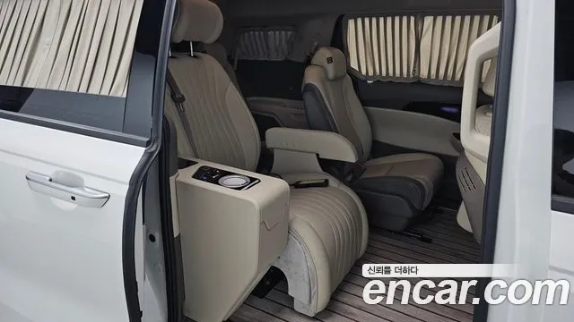 Kia Carnival 2022 thumb 11