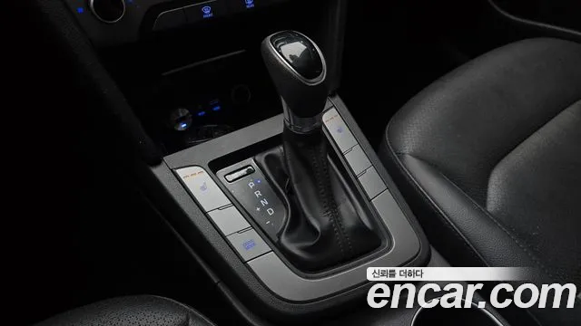 Hyundai Avante 2017 thumb 9