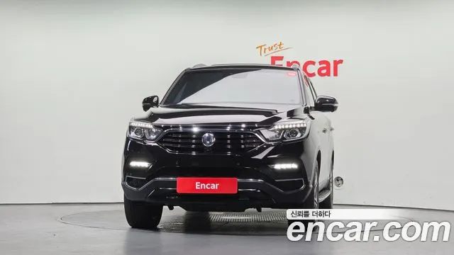 KG_Mobility_Ssangyong Rexton 2017 thumb 3