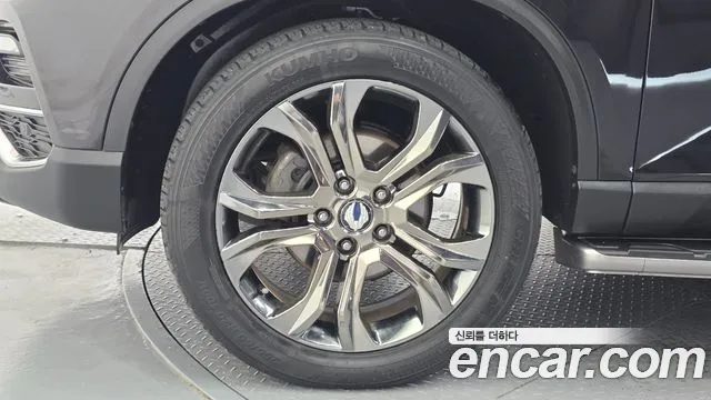 KG_Mobility_Ssangyong Rexton 2017 thumb 5