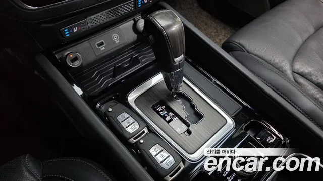 KG_Mobility_Ssangyong Rexton 2017 thumb 9