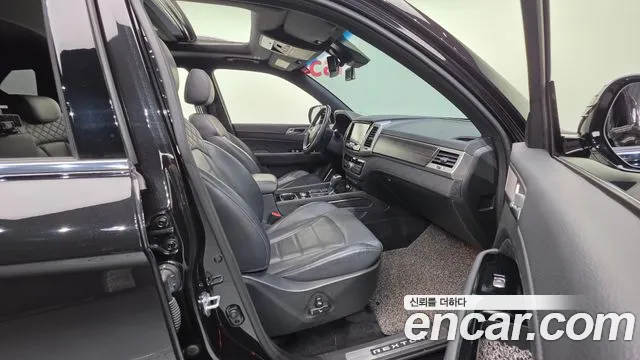 KG_Mobility_Ssangyong Rexton 2017 thumb 10