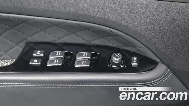 KG_Mobility_Ssangyong Rexton 2017 thumb 12