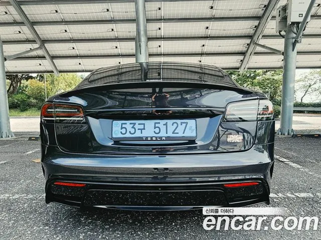 Tesla Model S 2026 thumb 4