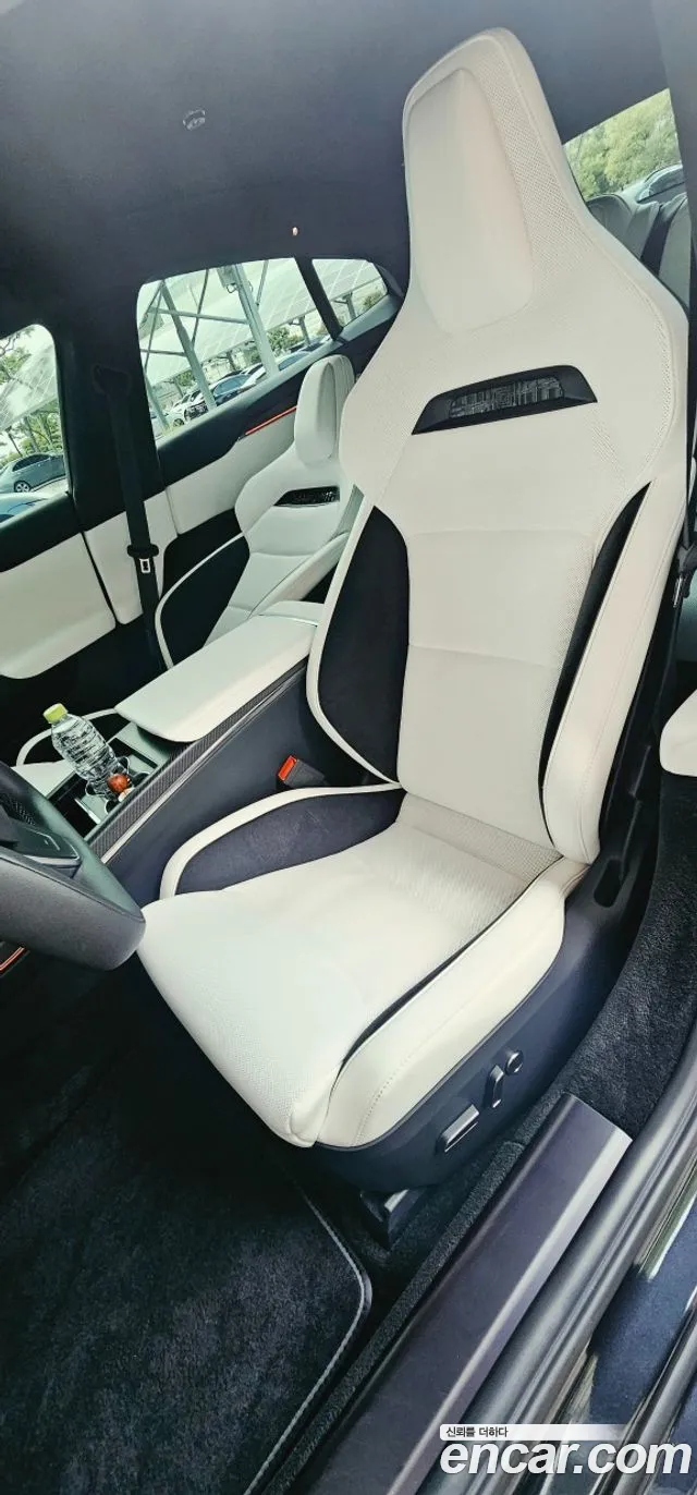 Tesla Model S 2026 thumb 7