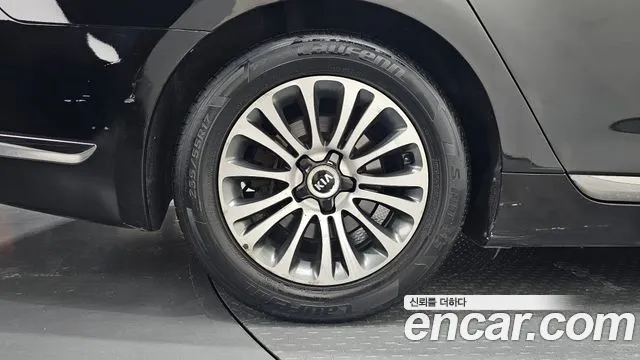 Kia K9 2013 thumb 4