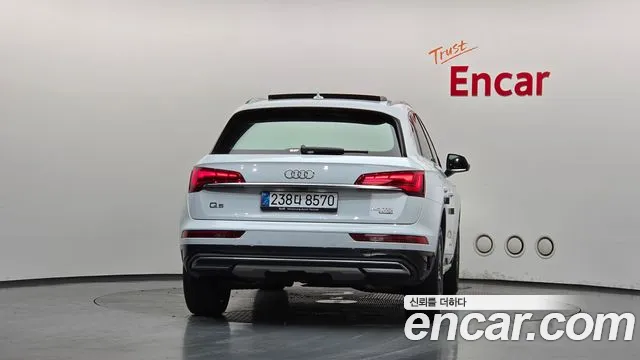 Audi Q5 2022 thumb 4