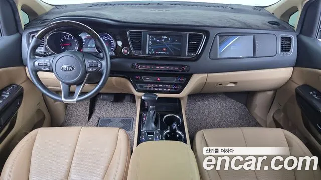 Kia Carnival 2019 thumb 7