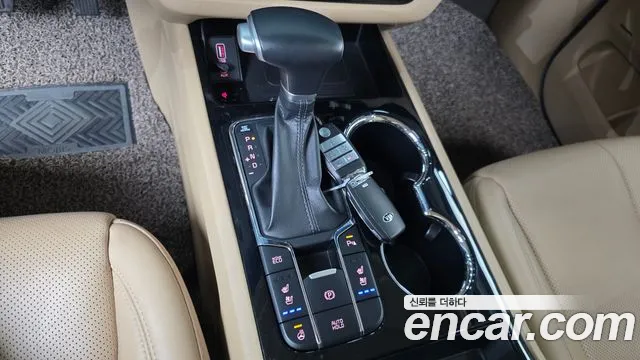 Kia Carnival 2019 thumb 9