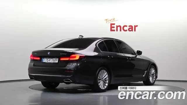 BMW 5 серии 2020 thumb 2