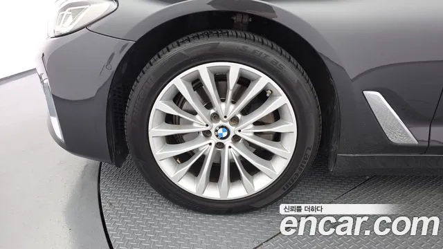 BMW 5 серии 2020 thumb 5