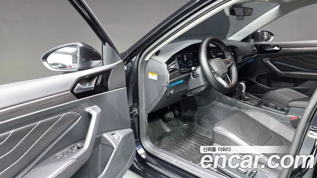 Volkswagen Jetta 2024 thumb 11