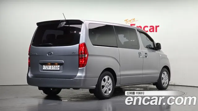 Hyundai Starex 2018 thumb 2