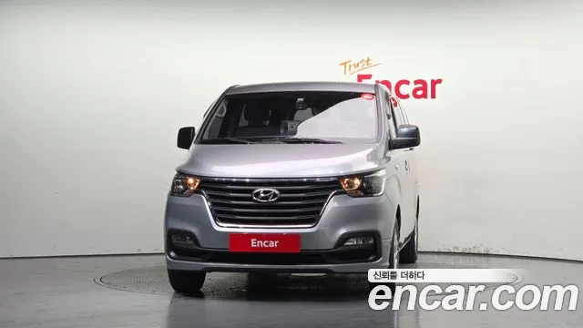 Hyundai Starex 2018 thumb 3