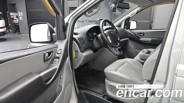 Hyundai Starex 2018 thumb 10