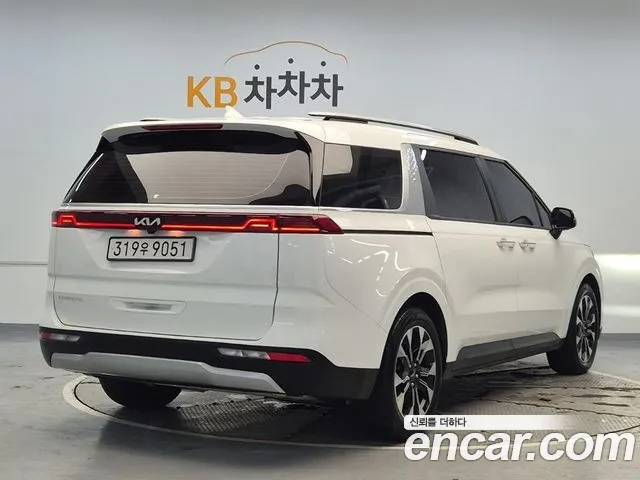 Kia Carnival 2022 thumb 3
