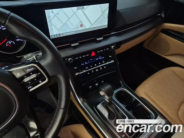 Kia Carnival 2022 thumb 10