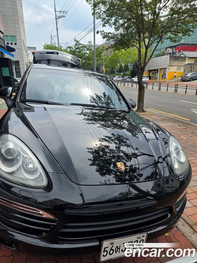 Porsche Cayenne 2012 thumb 5