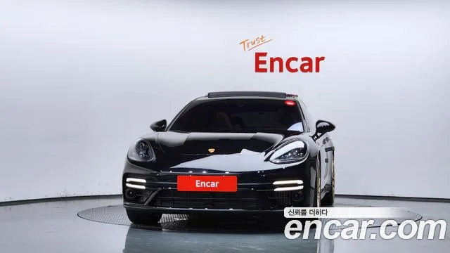 Porsche Panamera 2023 thumb 3