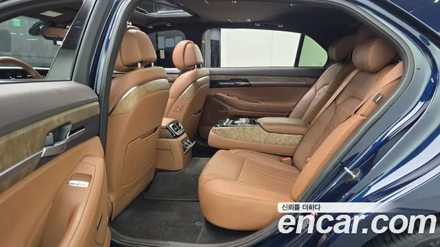 Genesis G90 2020 thumb 12