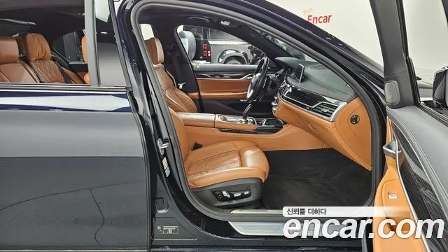 BMW 7 серии 2017 thumb 11