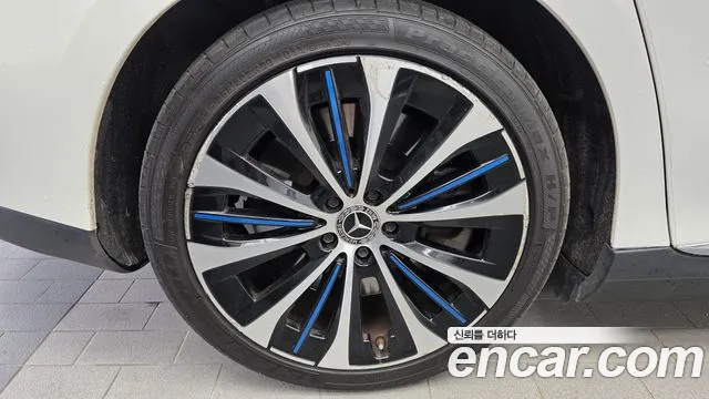 Mercedes-Benz EQE 2023 thumb 5