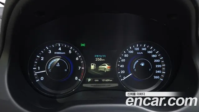 Hyundai Grandeur 2014 thumb 7