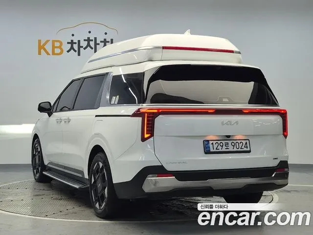 Kia Carnival 2024 thumb 2