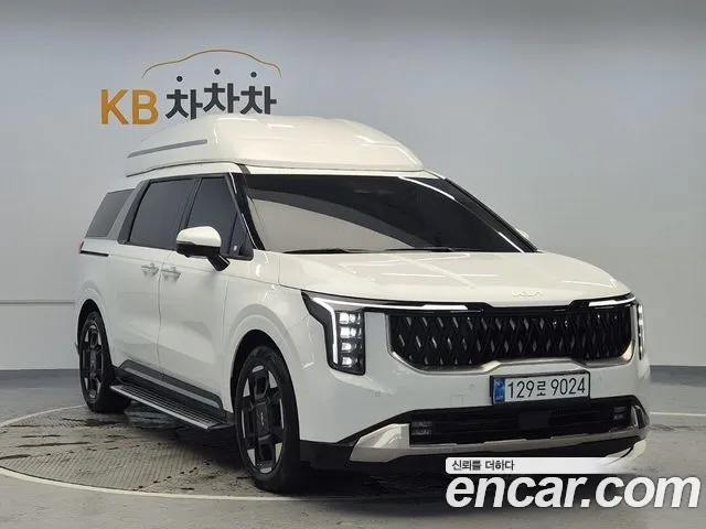 Kia Carnival 2024 thumb 4