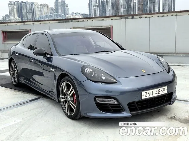 Porsche Panamera 2009 thumb 3