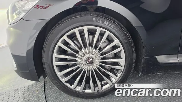 Kia K9 2018 thumb 5