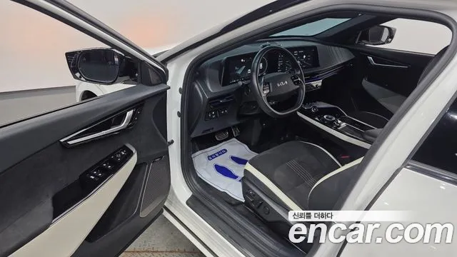 Kia EV6 2022 thumb 10