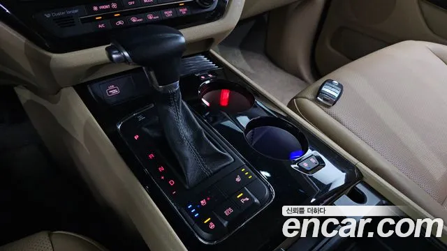 Kia Carnival 2016 thumb 9