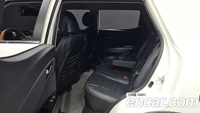 KG_Mobility_Ssangyong TIBOLI 2025 thumb 12