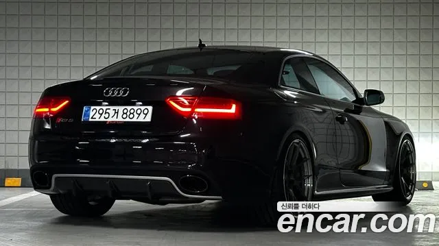 Audi RS5 2014 thumb 2