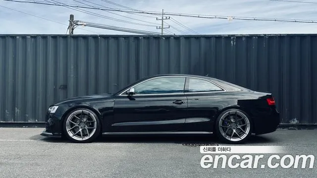 Audi RS5 2014 thumb 5