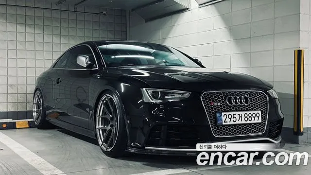 Audi RS5 2014 thumb 12