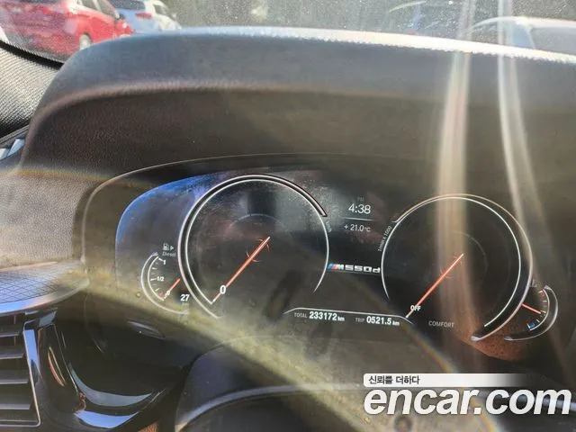 BMW 5 серии 2017 thumb 9