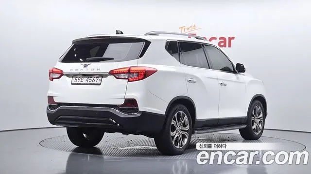 KG_Mobility_Ssangyong Rexton 2017 thumb 2