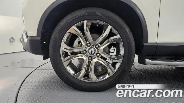 KG_Mobility_Ssangyong Rexton 2017 thumb 5