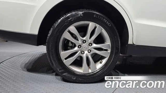 Hyundai Santa Fe 2011 thumb 5