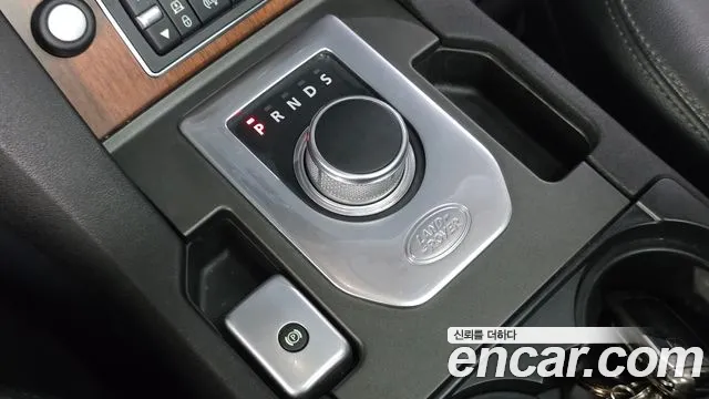 Land Rover Discovery 2016 thumb 9