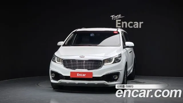 Kia Carnival 2018 thumb 3