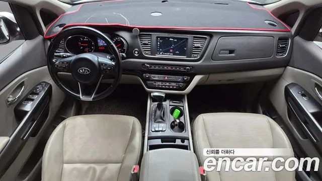 Kia Carnival 2018 thumb 7