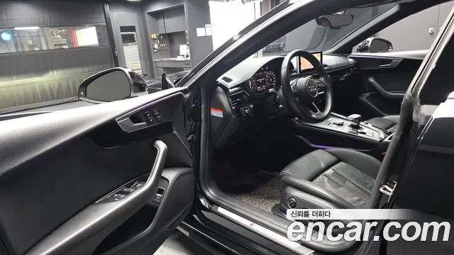 Audi A5 2019 thumb 10