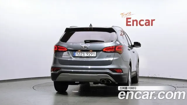 Hyundai Santa Fe 2018 thumb 4